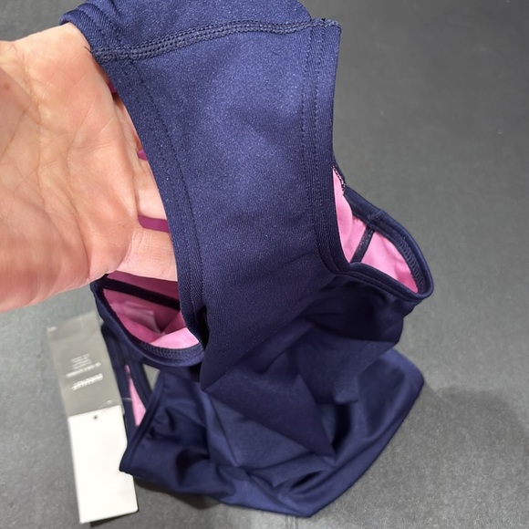 TYR DURAFAST UPF 50+ performance,chlorine proof,antimicrobial,color fast, Navy - Picture 4 of 6